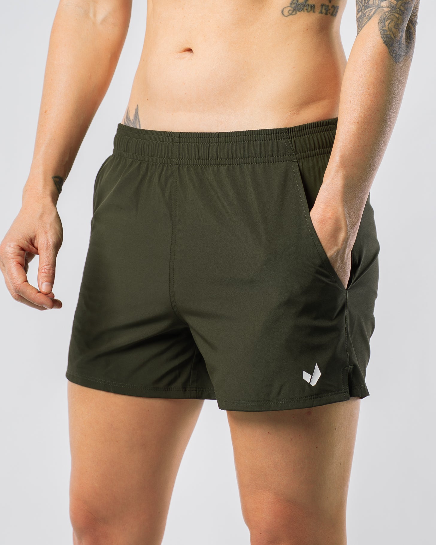 SWIFT SHORTS - MILITARY GREEN